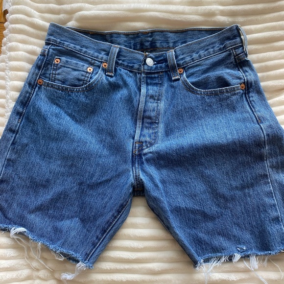 Levis 501 shorts with button fly - Picture 1 of 4